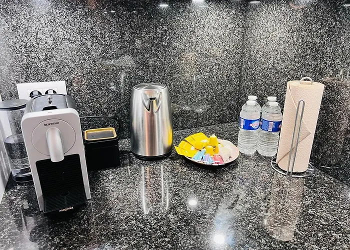 Lovely 1 Bedroom W Balcony&parking-bon10 Apartment *